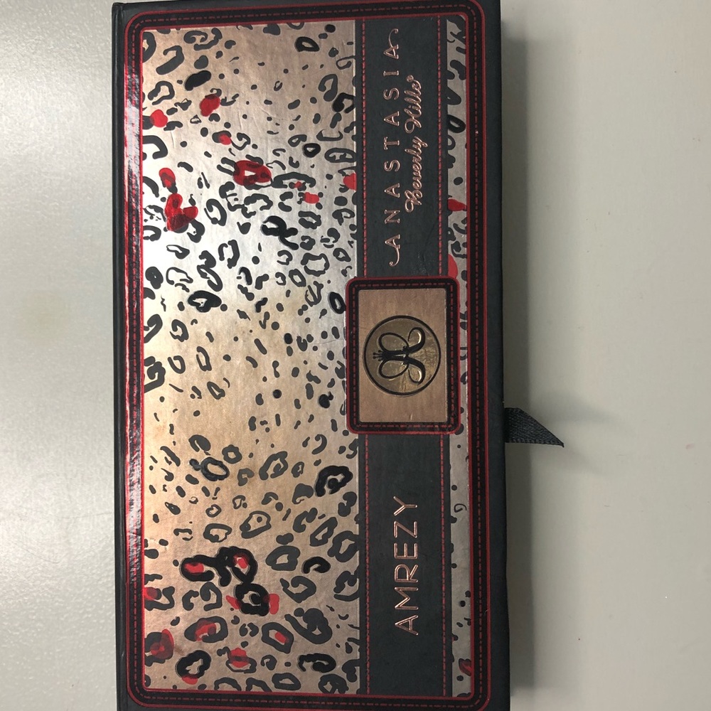 Amrezy x Anastasia Beverly Hills Palette
